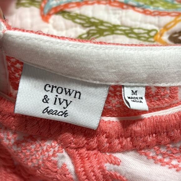 Crown & Ivy size medium white sleeveless tank button close back embroidered NWT - Picture 8 of 12